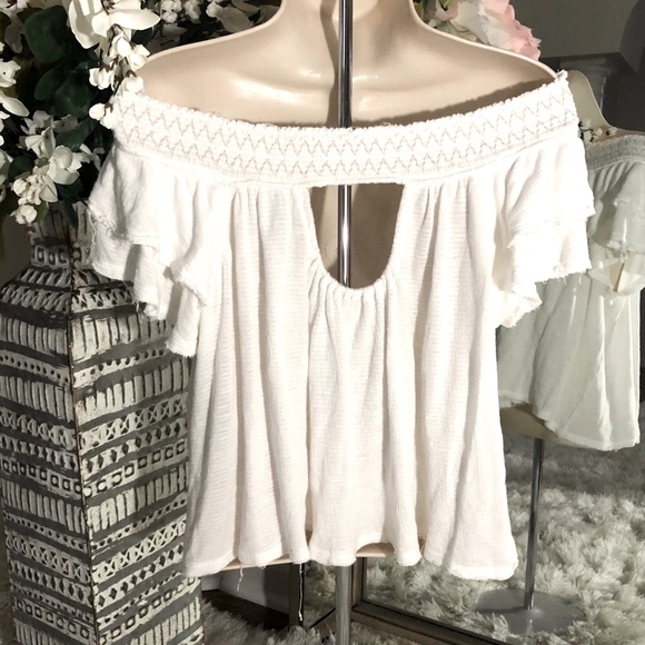American Rag Off the Shoulder White top - Picture 2 of 3